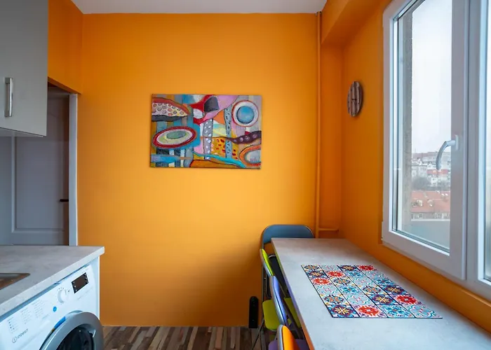 Апартамент Life In Colours - Artistic 1bd *