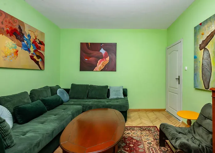 Life In Colours - Artistic 1bd Апартамент София