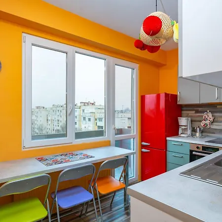 Life In Colours - Artistic 1bd شقة