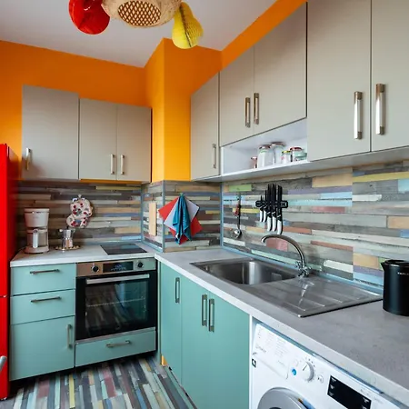 Life In Colours - Artistic 1bd Sofia